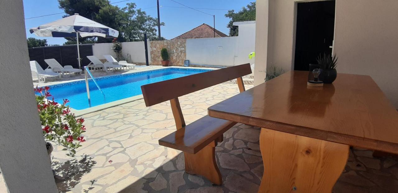Apartment Elena Galovac  Ngoại thất bức ảnh
